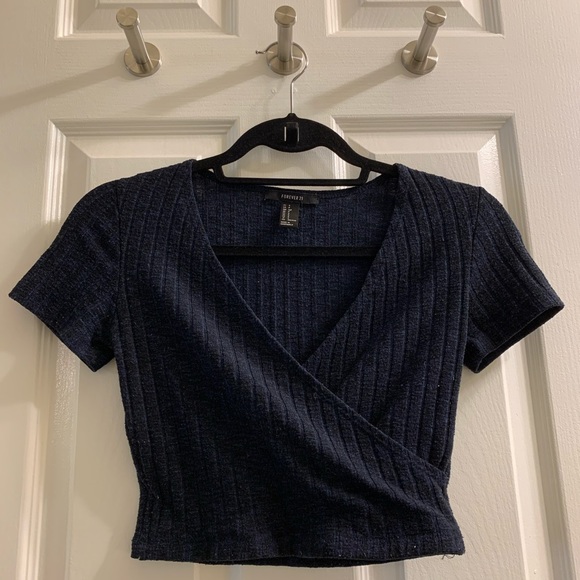 FOREVER21 Dark Blue Knit Crop Top - Picture 1 of 3